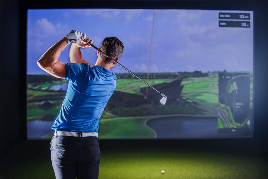 The Bays will offer golfers the opportunity to virtually play their favorite courses on Trackman simulators. (Photo/Jacob Sjöman)