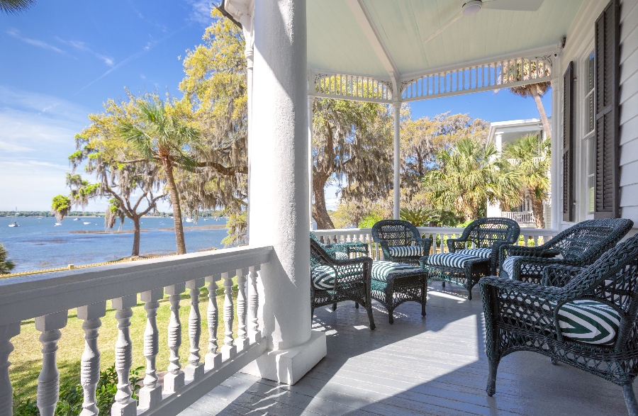 Located at 1203 Bay St., Cuthbert House is a waterfront getaway set on the Beaufort River in an 18th-century mansion. (Photo/Matt Silk Photography)